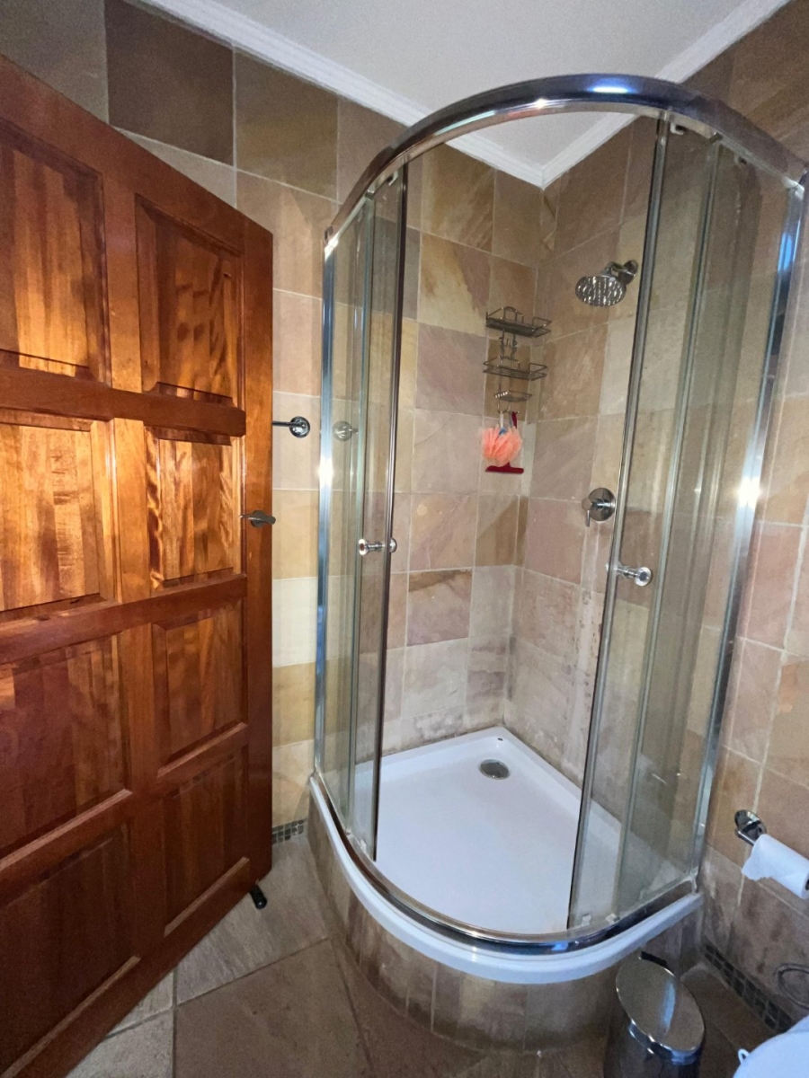 4 Bedroom Property for Sale in Lindequesdrif North West